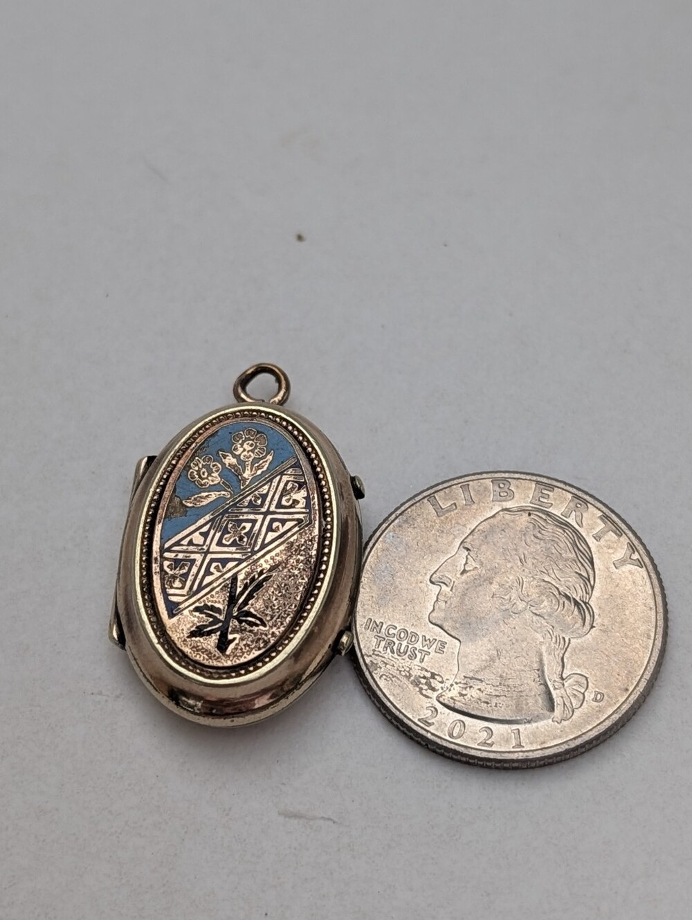 Antique Gold Filled Locket Enamel Etching 1880s - Picture 5 of 5